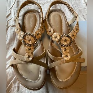 COPY - Woman’s size 11 wide Sandals flower bling